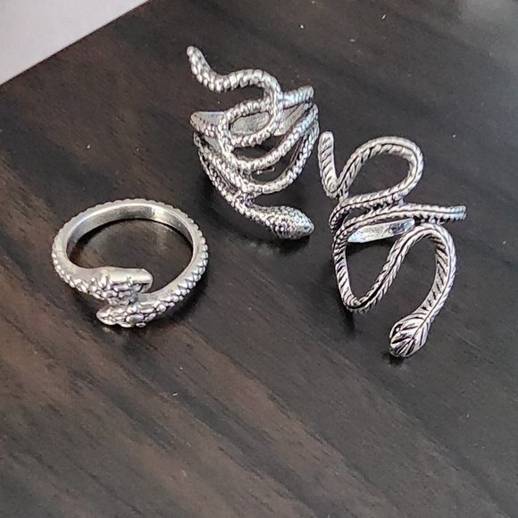 Jewelry - Set of 3 Silver-plated Snake Rings
